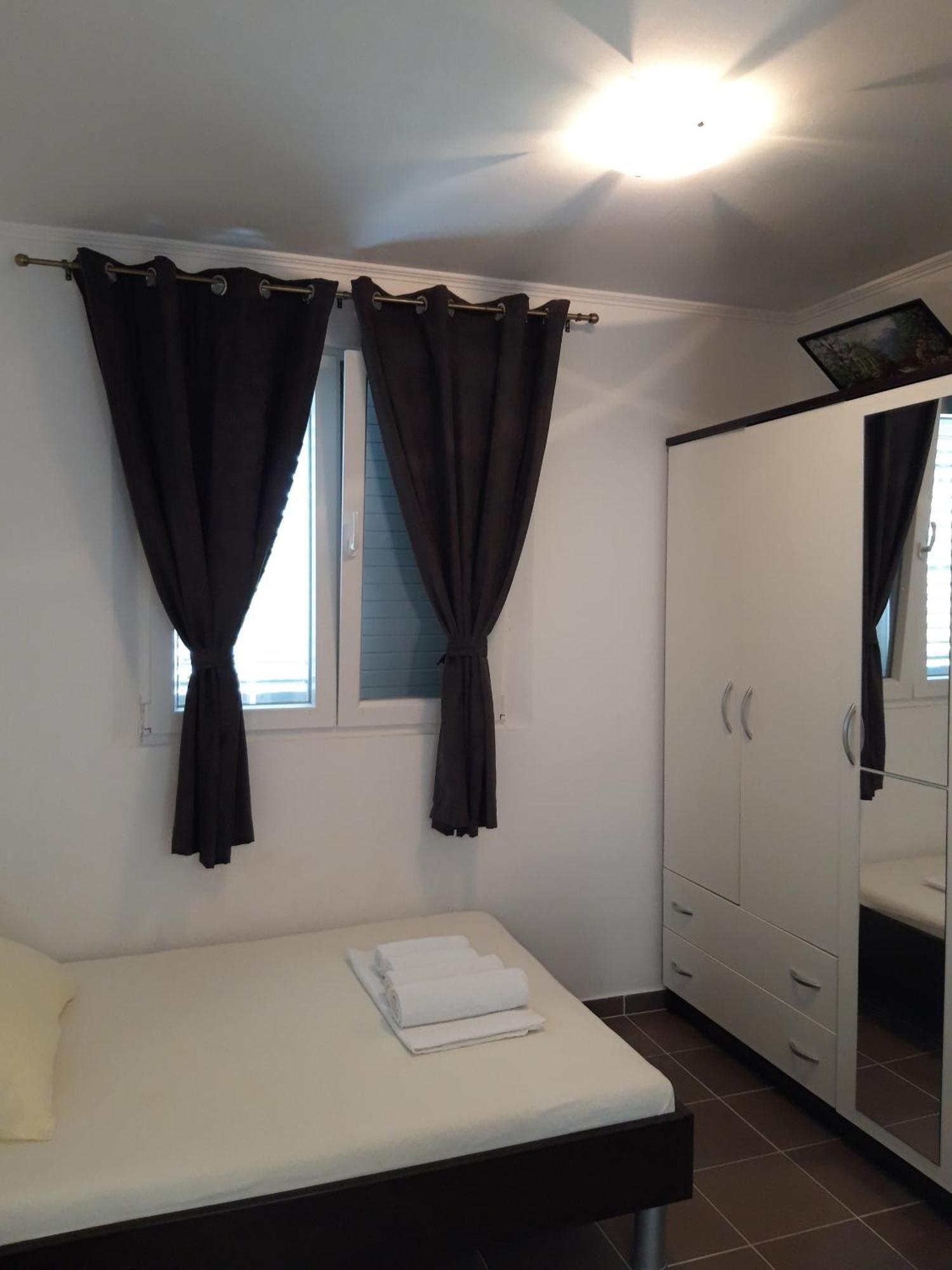 Apartments By The Sea Cove Blaca, Mljet - 4899 Saplunara Rom bilde